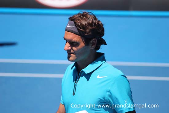 AO2013 Day2 Federer Paire10